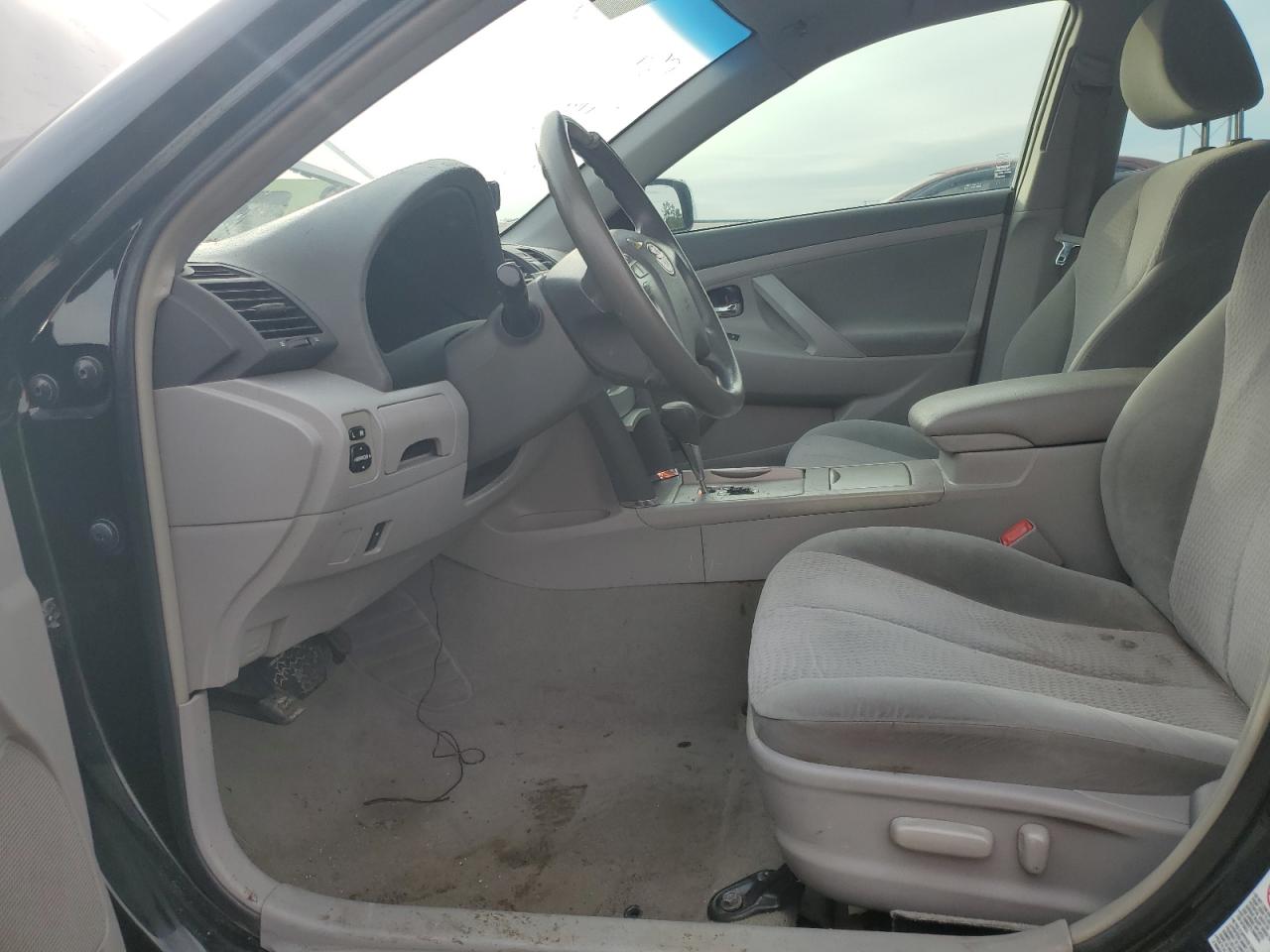 2010 Toyota Camry - Image 7