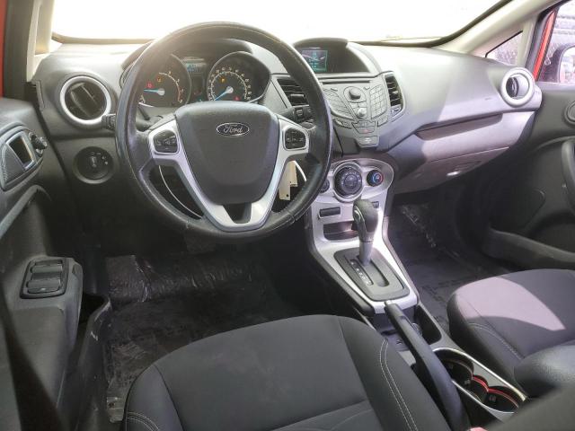  FORD FIESTA 2015 Красный