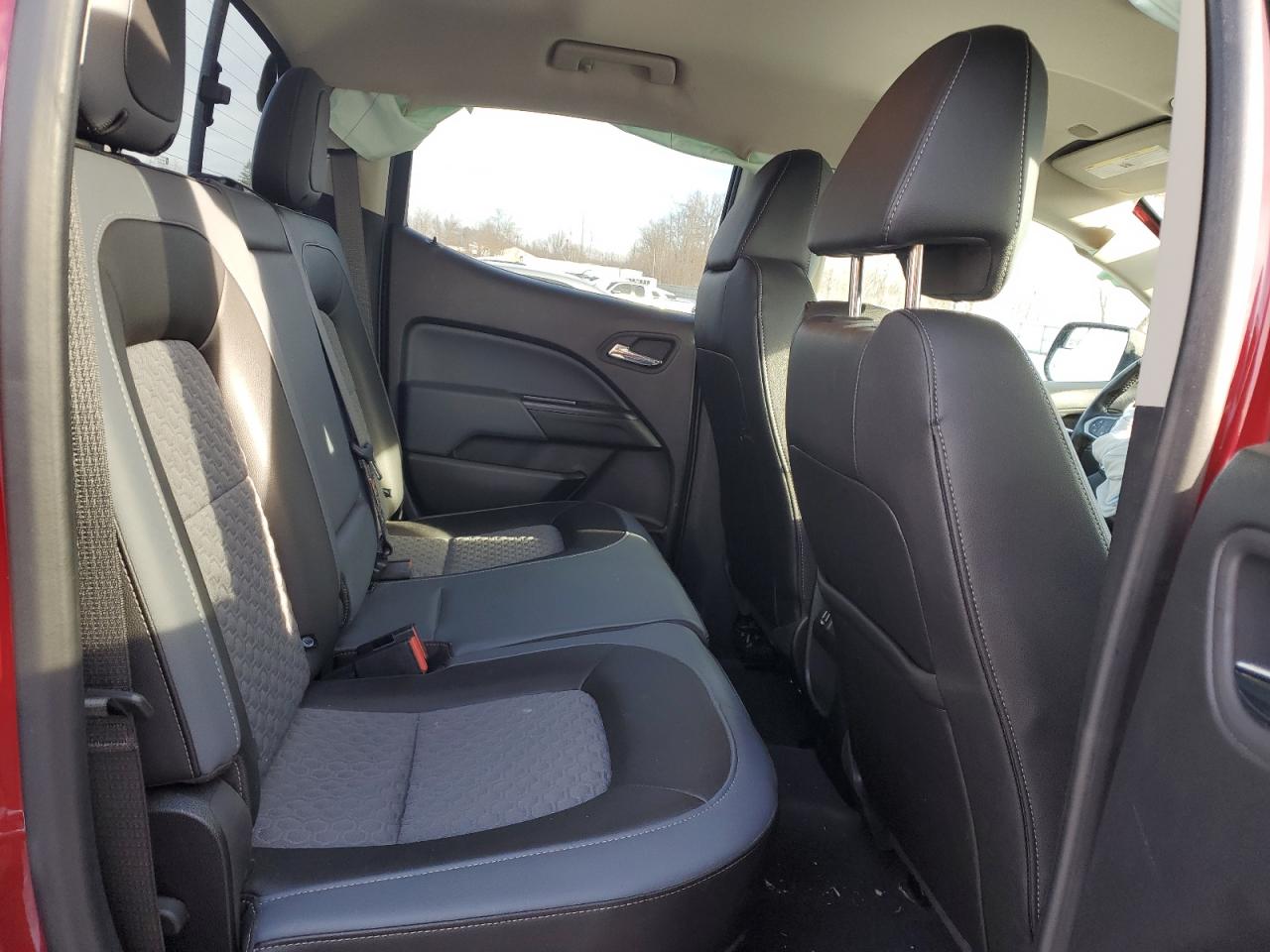 2020 Chevrolet Colorado - Image 10