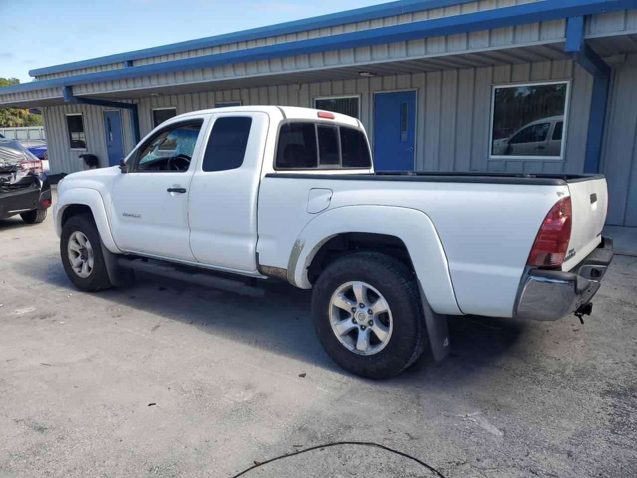 2008 Toyota Tacoma - Image 2