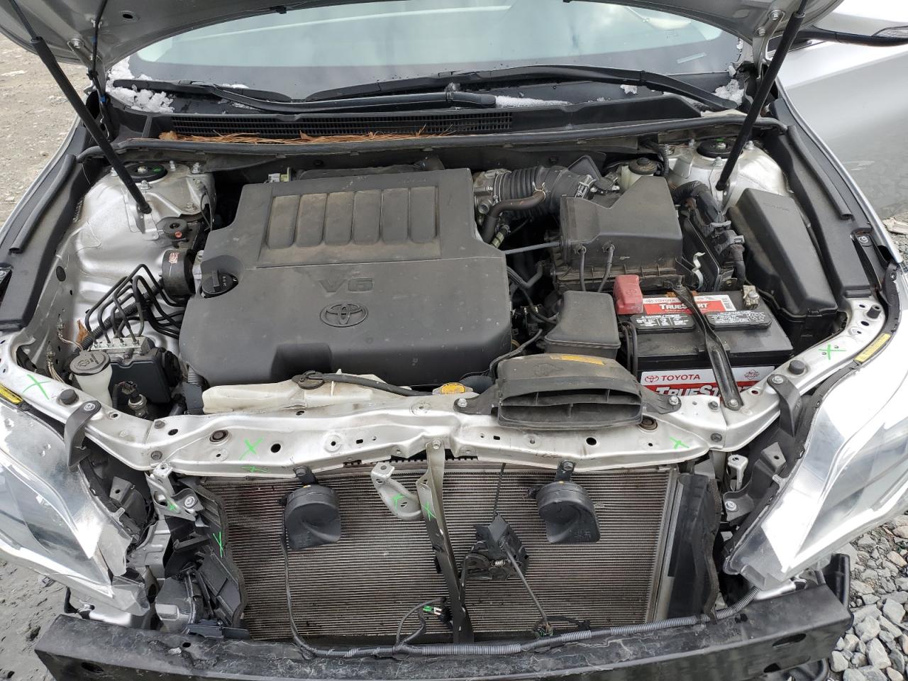 2013 Toyota Avalon - Image 11