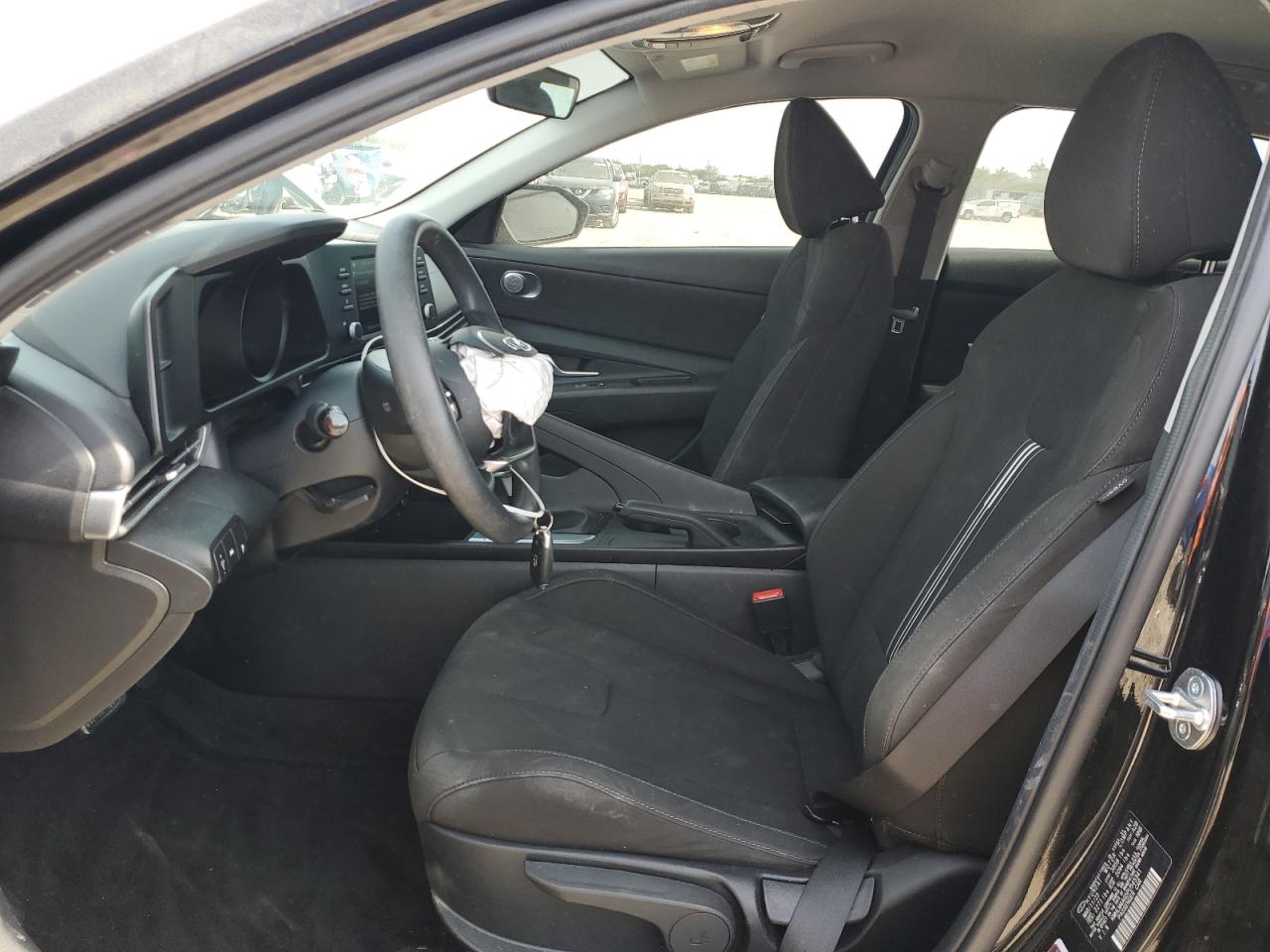 2023 Hyundai Elantra - Image 7
