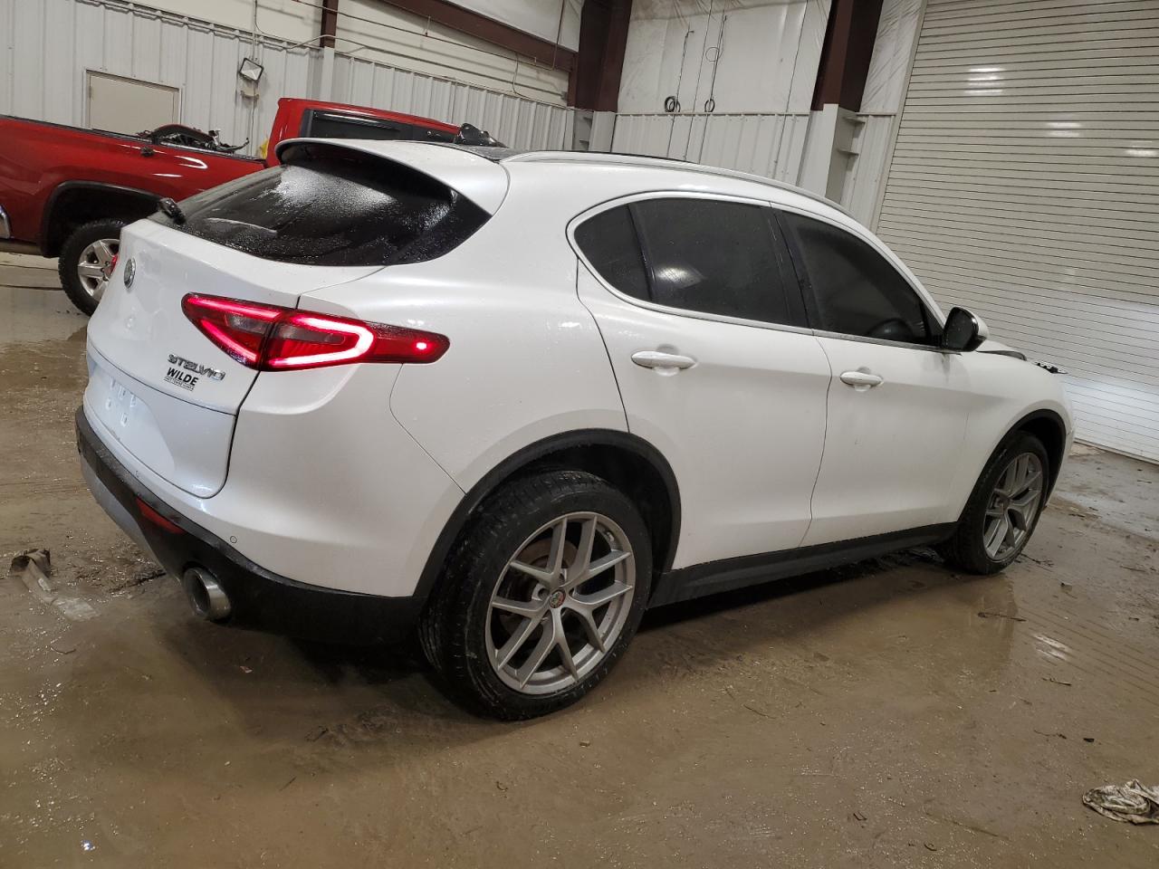 VIN ZASFAKBNXJ7B87274 2018 ALFA ROMEO STELVIO no.3