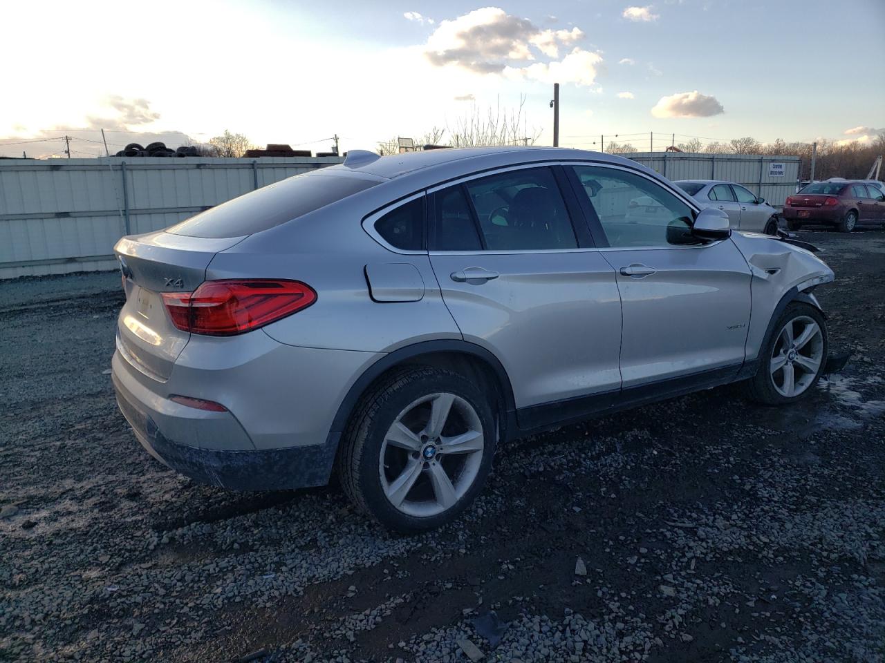 2016 BMW X4 - Image 3