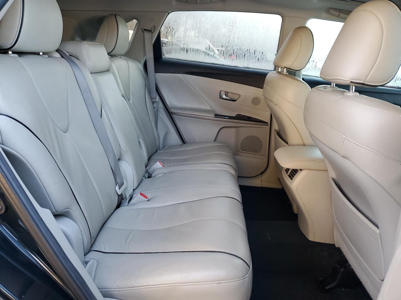 2014 Toyota Venza - Image 11