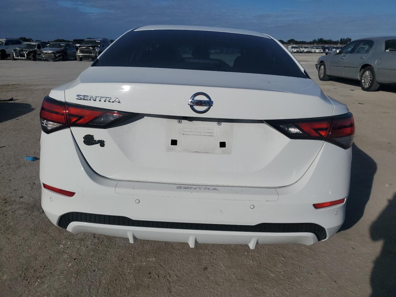 2021 Nissan Sentra - Image 6