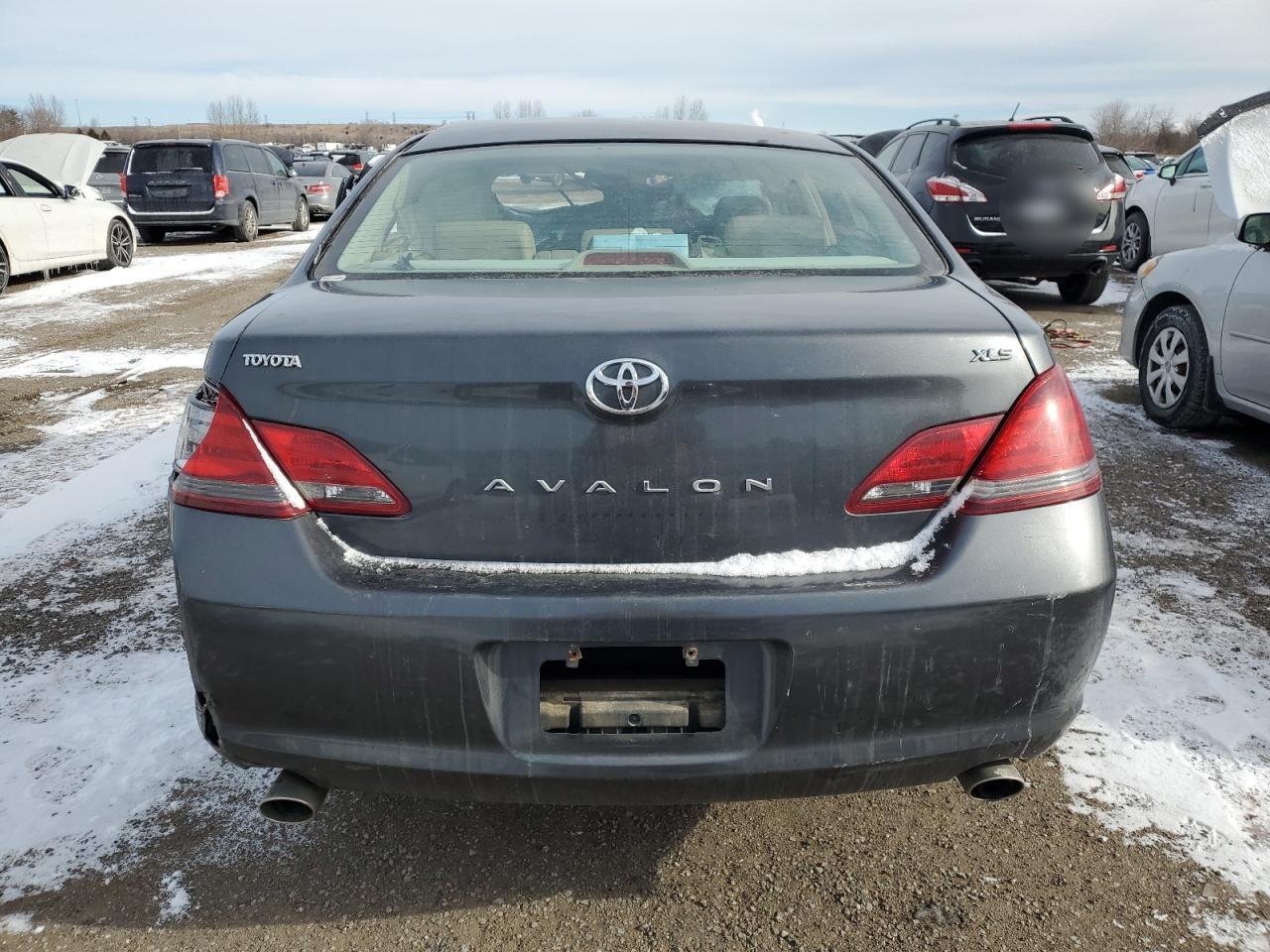 2008 Toyota Avalon - Image 6