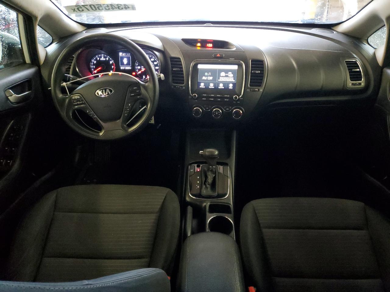 2018 Kia Forte - Image 8