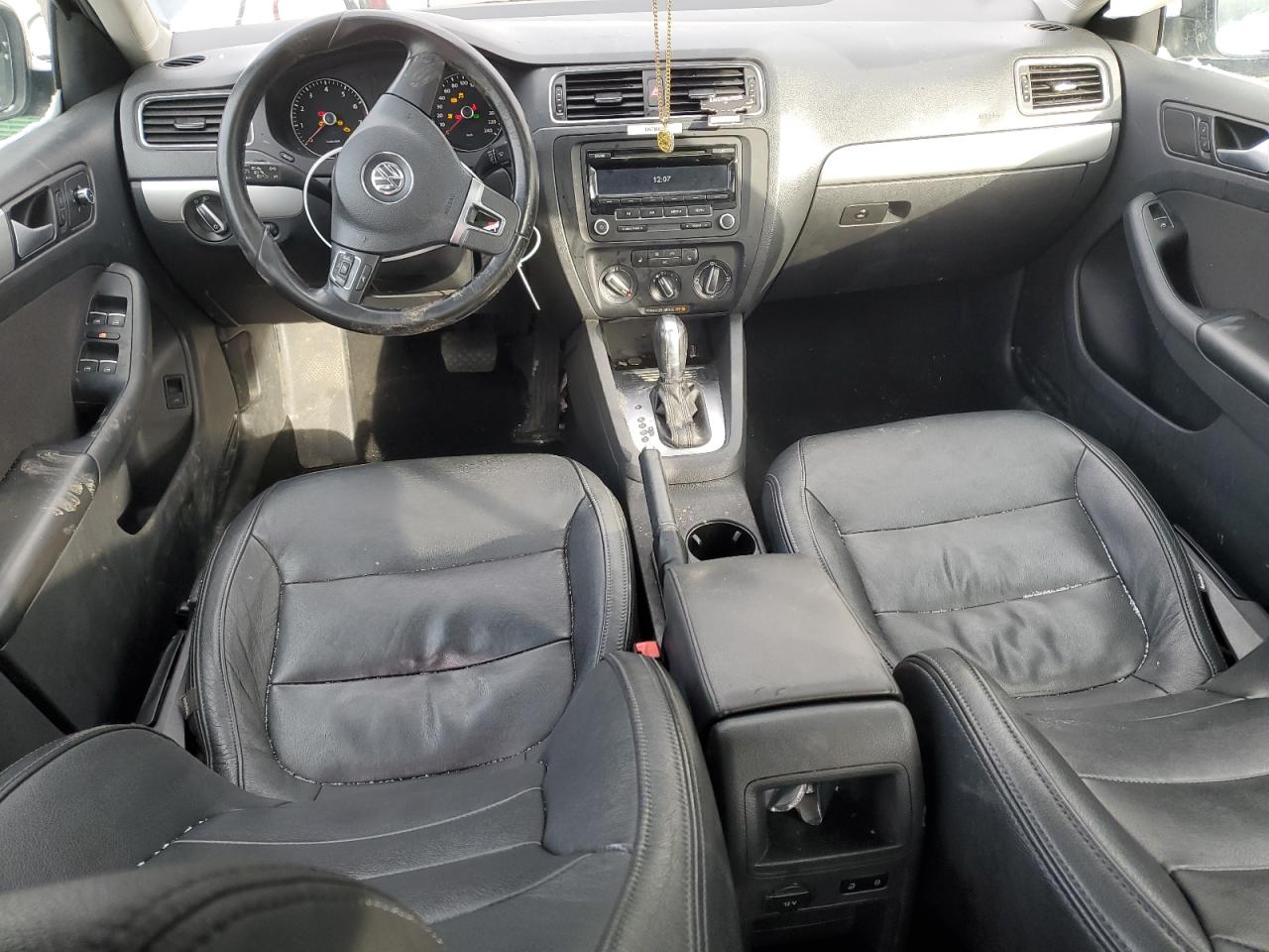 2014 Volkswagen Jetta - Image 8