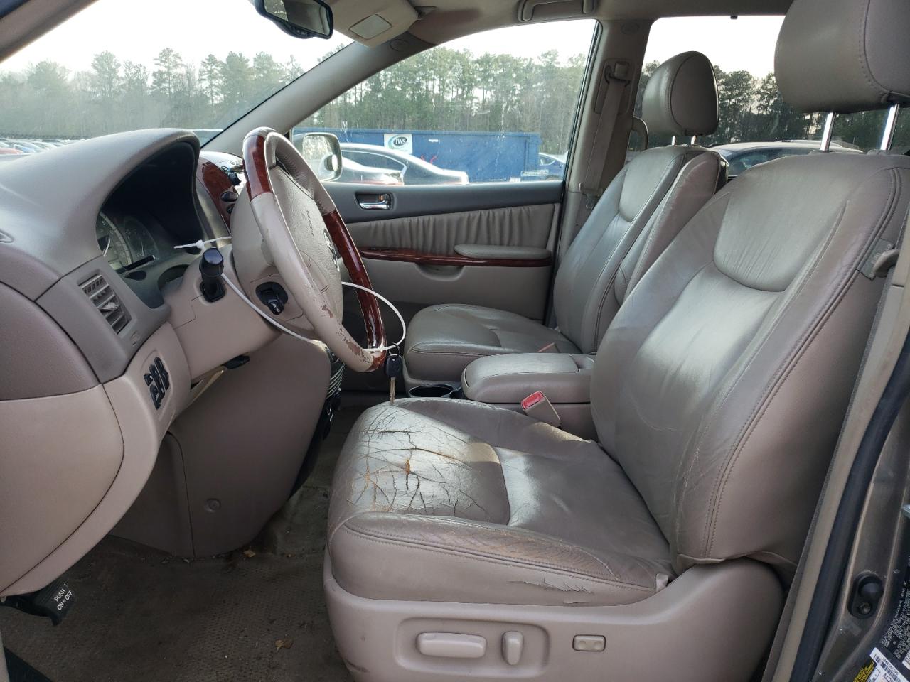 2005 Toyota Sienna - Image 7