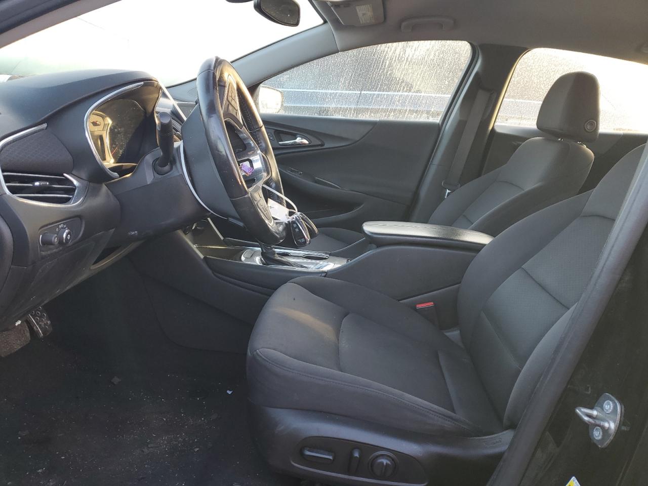 2017 Chevrolet Malibu - Image 7