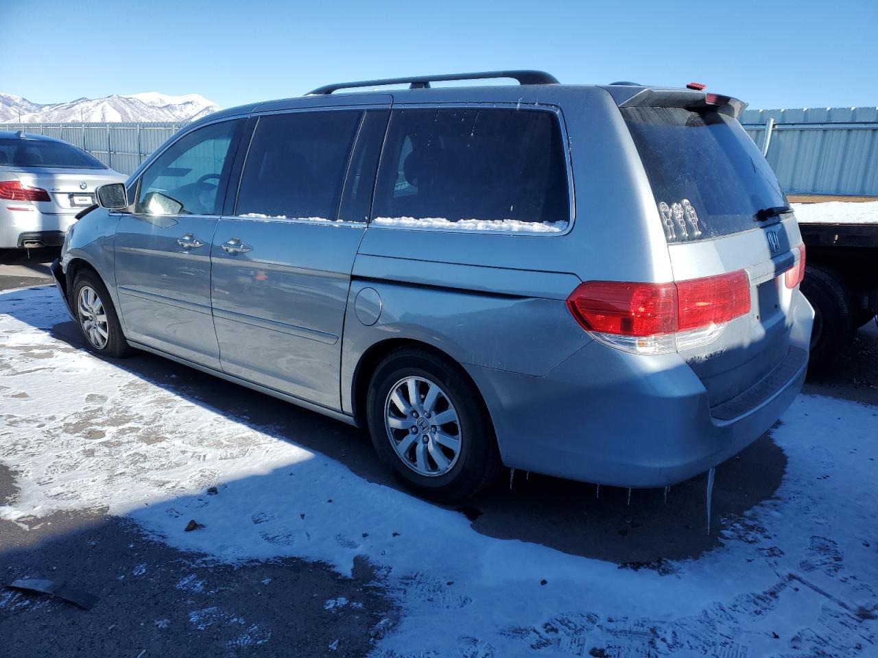 2008 Honda Odyssey - Image 2