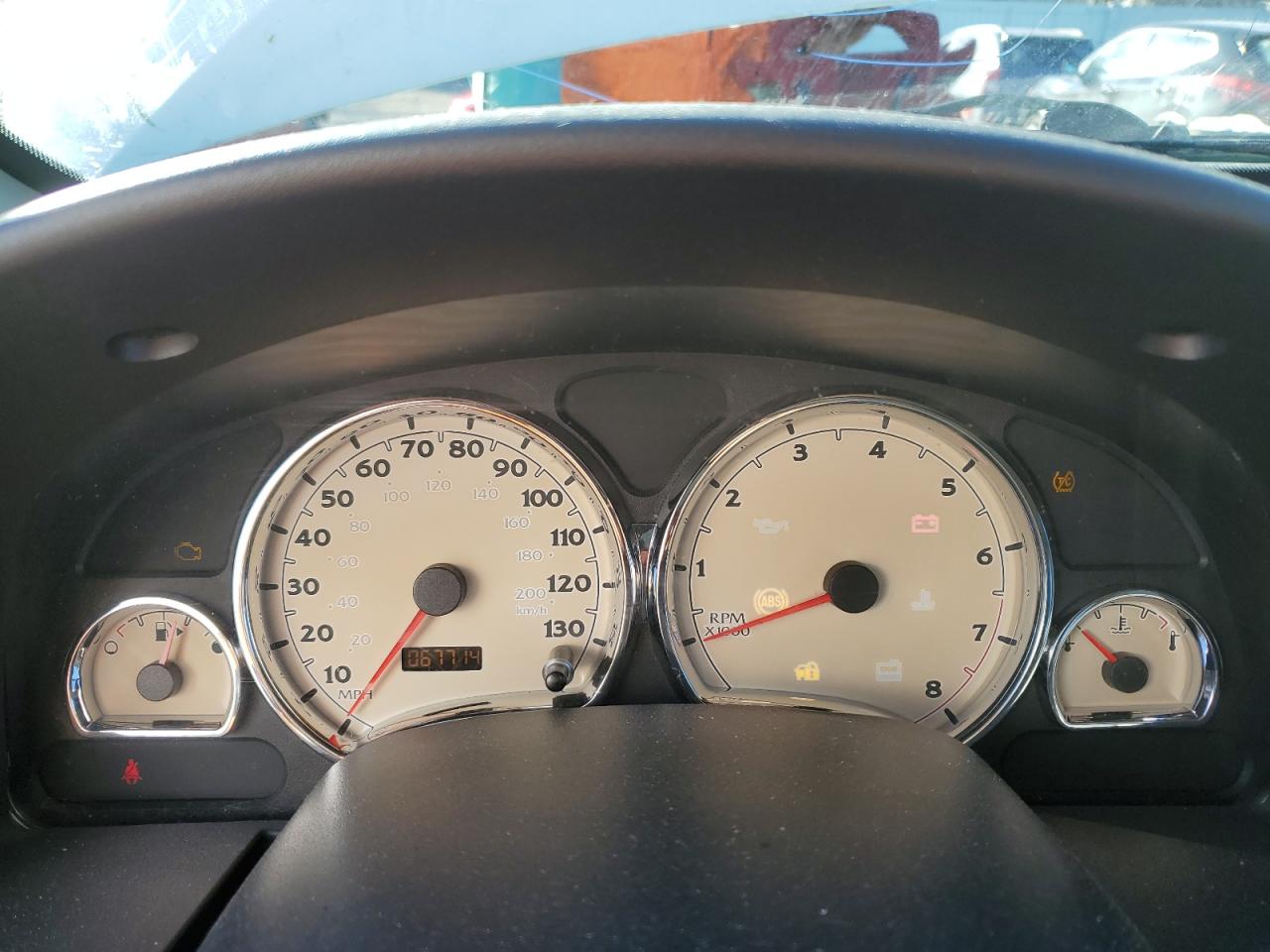 2004 Saturn VUE - Image 9