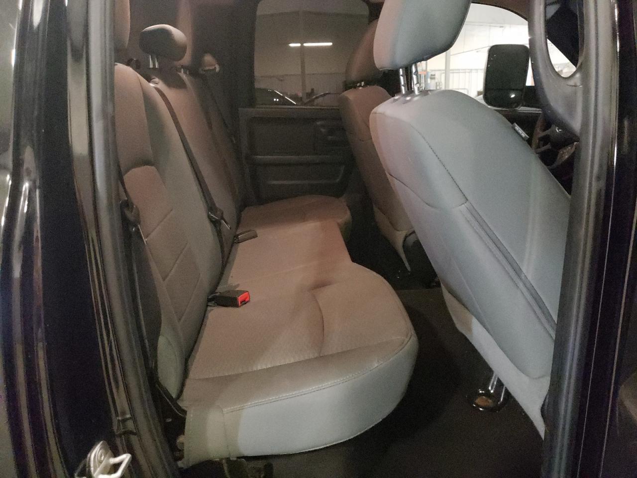2014 RAM 1500 - Image 10