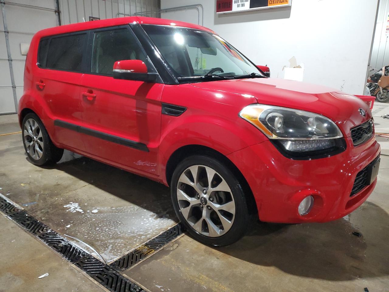 VIN KNDJT2A64D7484245 2013 KIA SOUL no.4