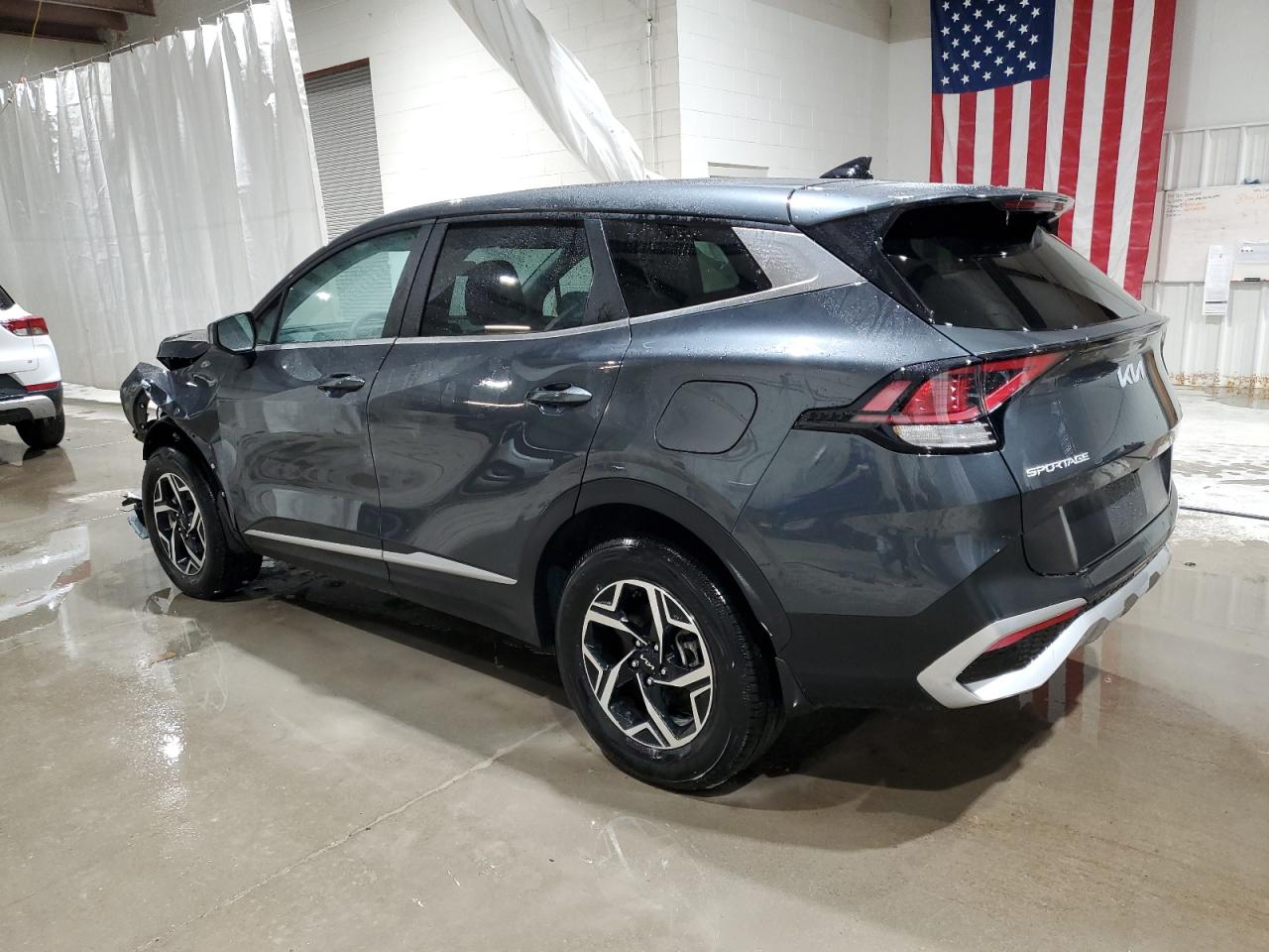 2024 Kia Sportage - Image 2