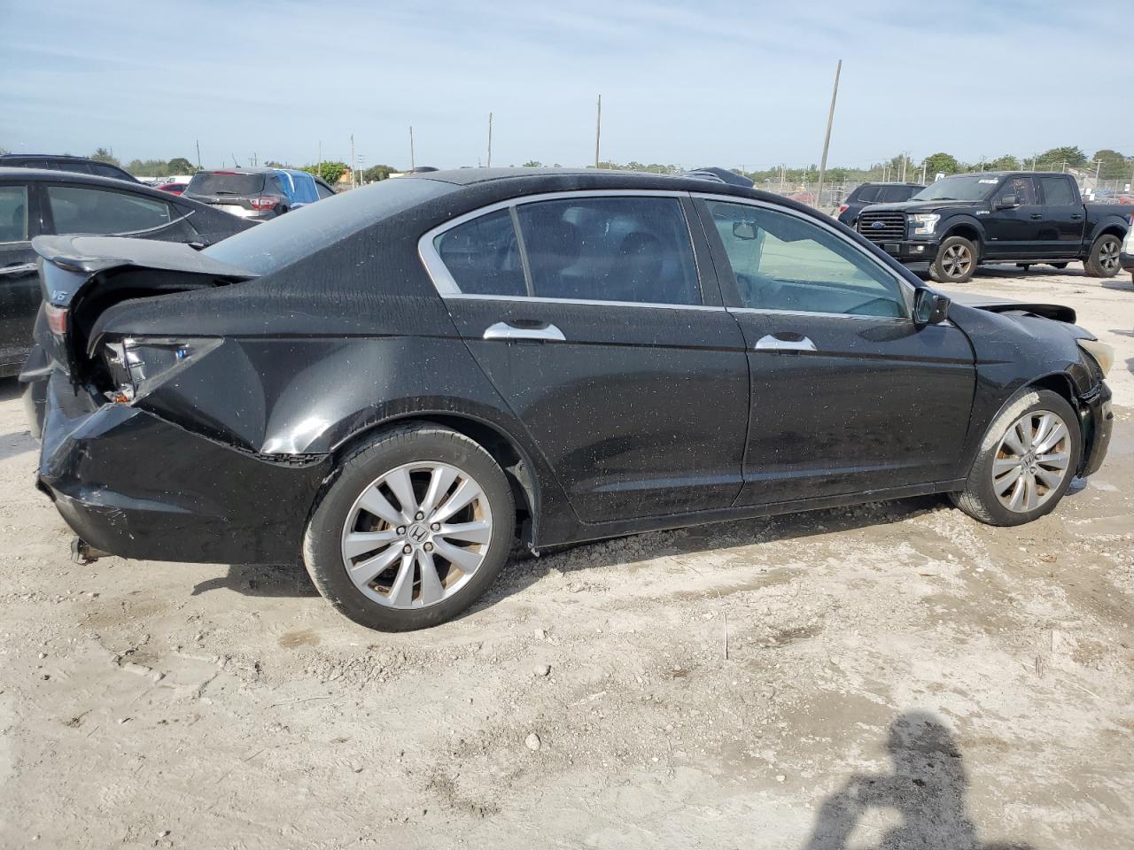2011 Honda Accord - Image 3