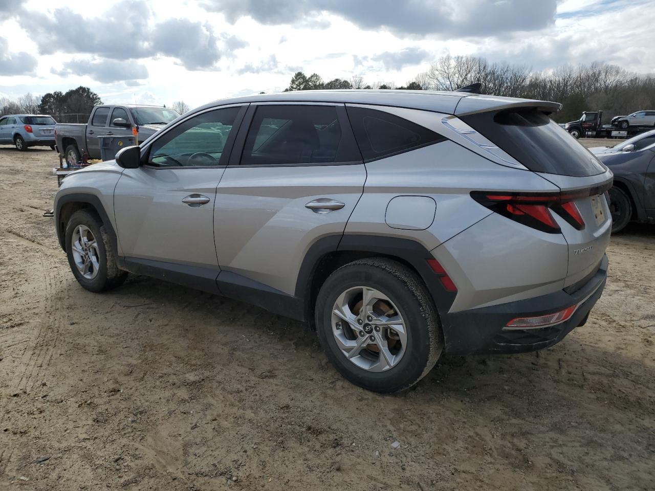 2022 Hyundai Tucson - Image 2