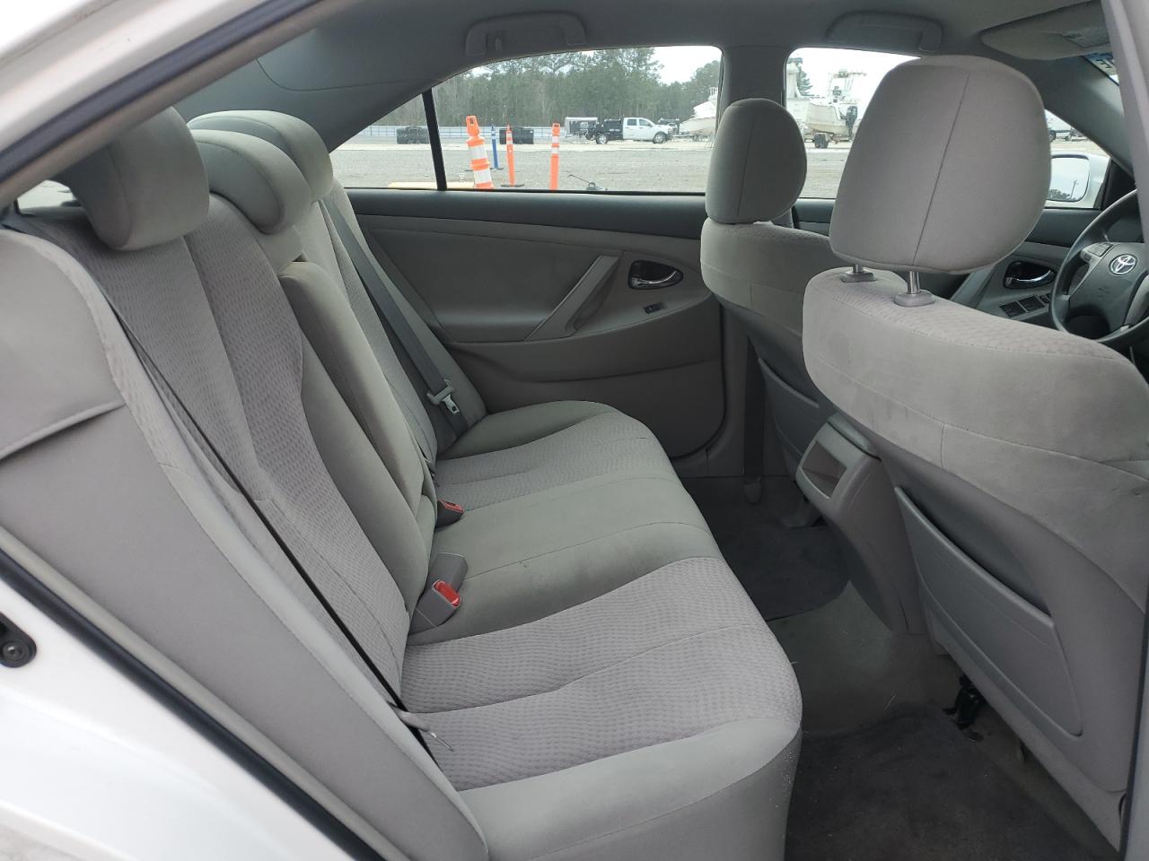 2011 Toyota Camry - Image 10