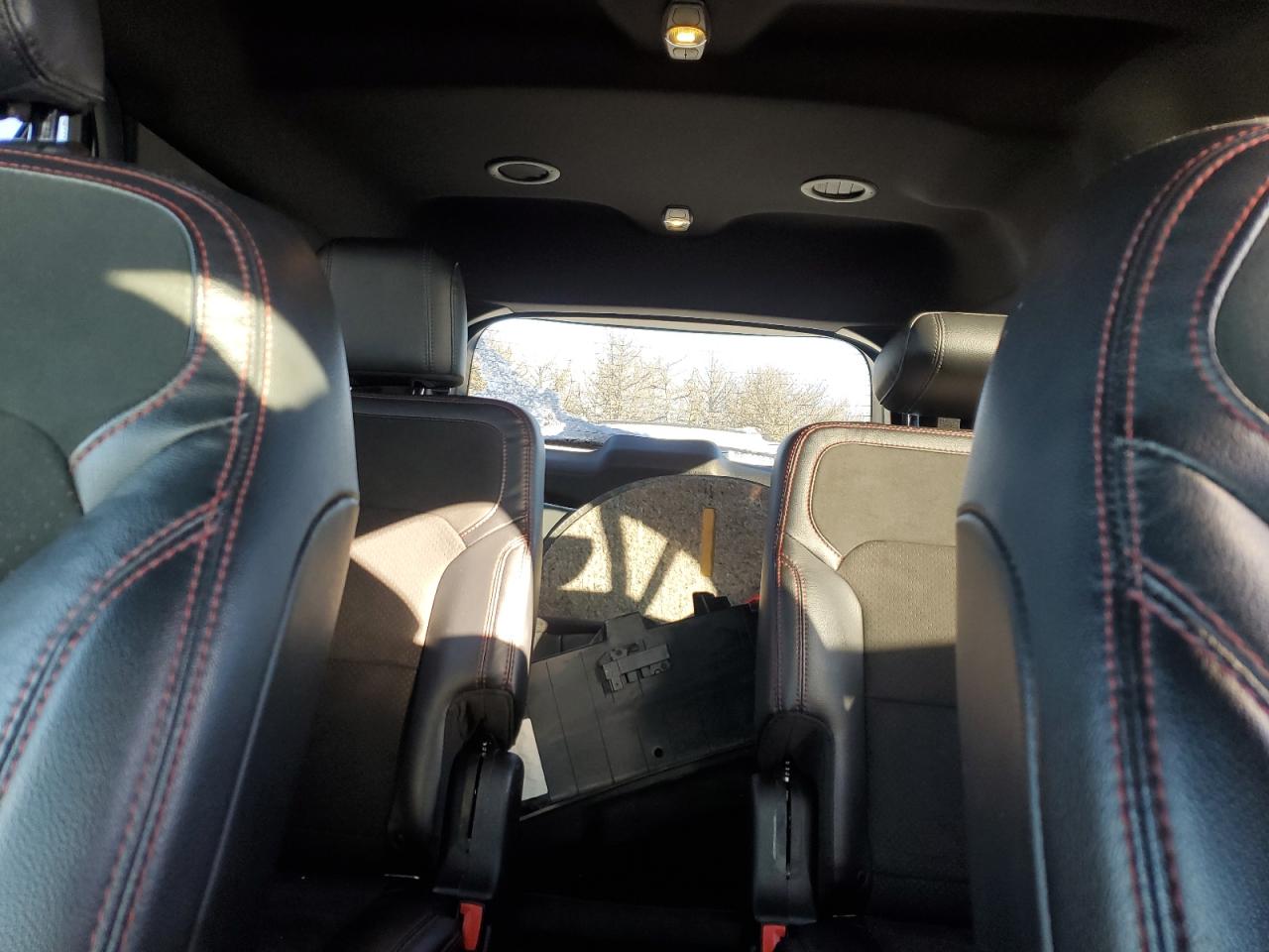 2019 Ford Explorer - Image 10