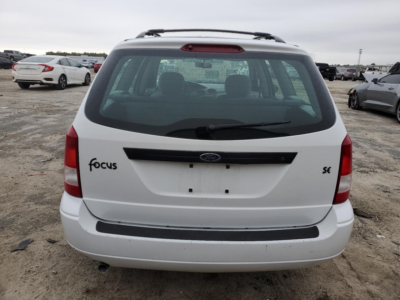 2000 Ford Focus - Image 6