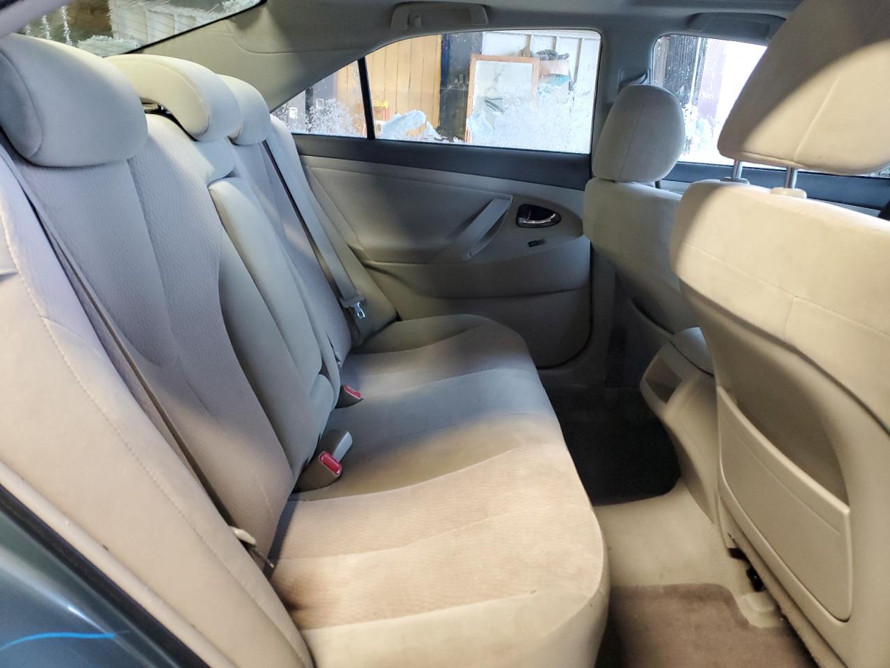 2011 Toyota Camry - Image 10
