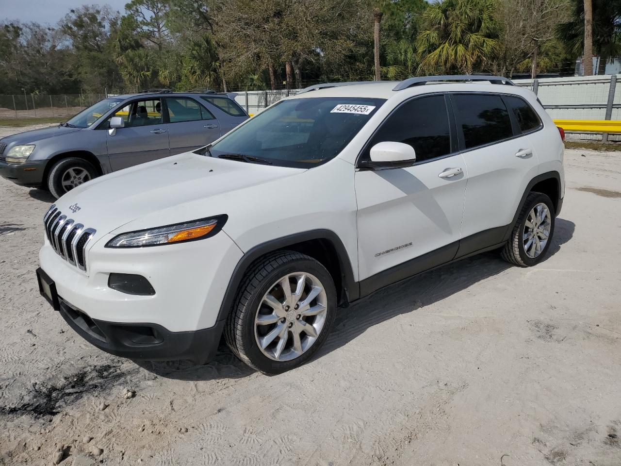 2017 Jeep Grand Cherokee - Image 1