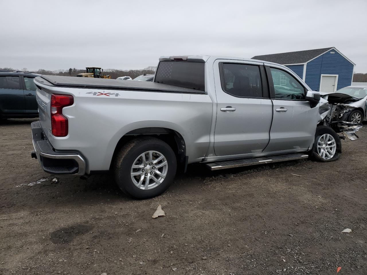 2019 Chevrolet Silverado - Image 3