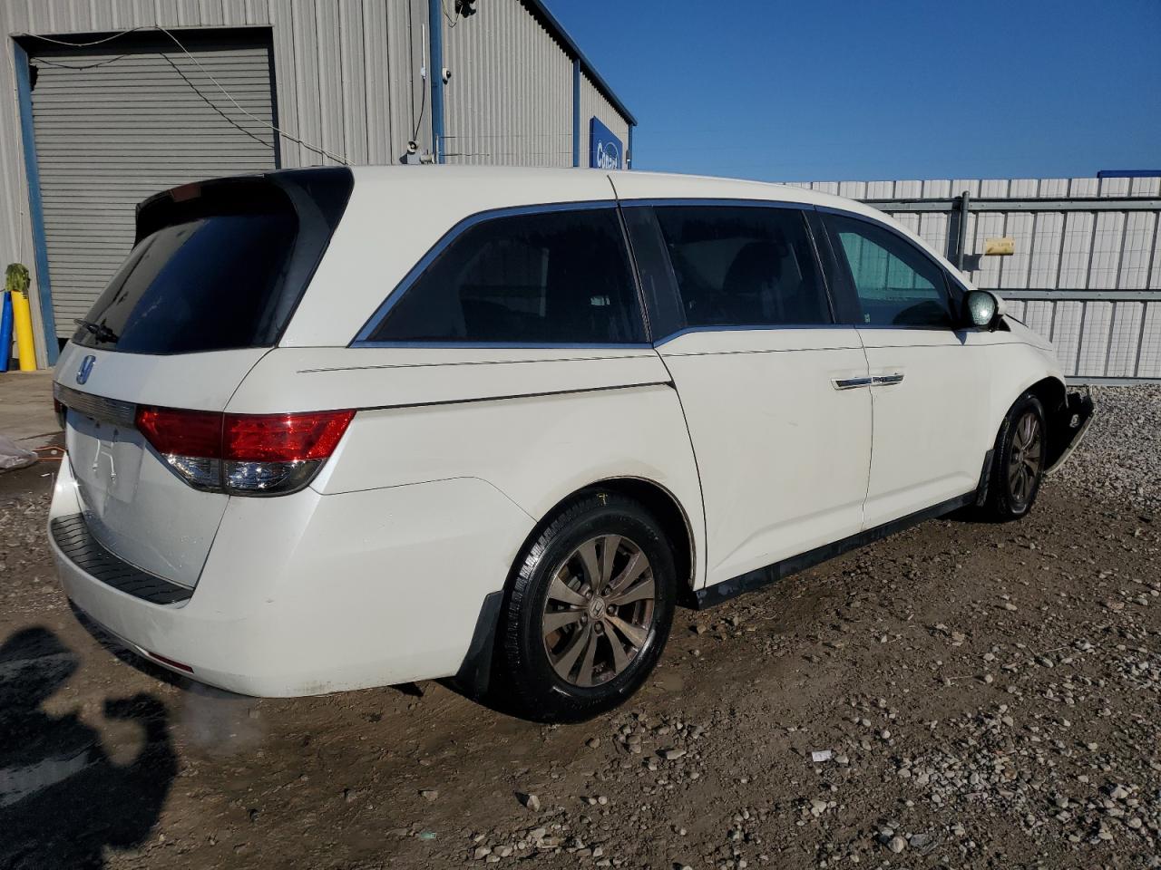 2015 Honda Odyssey - Image 3