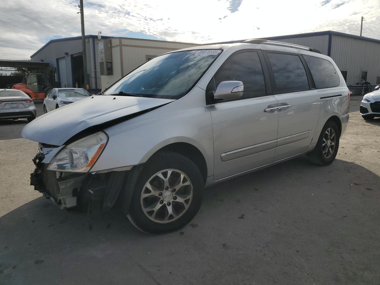 2014 Kia Sedona - Image 1