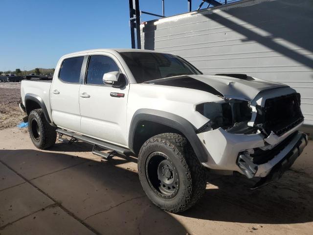 Пикапы TOYOTA TACOMA 2017 Белый