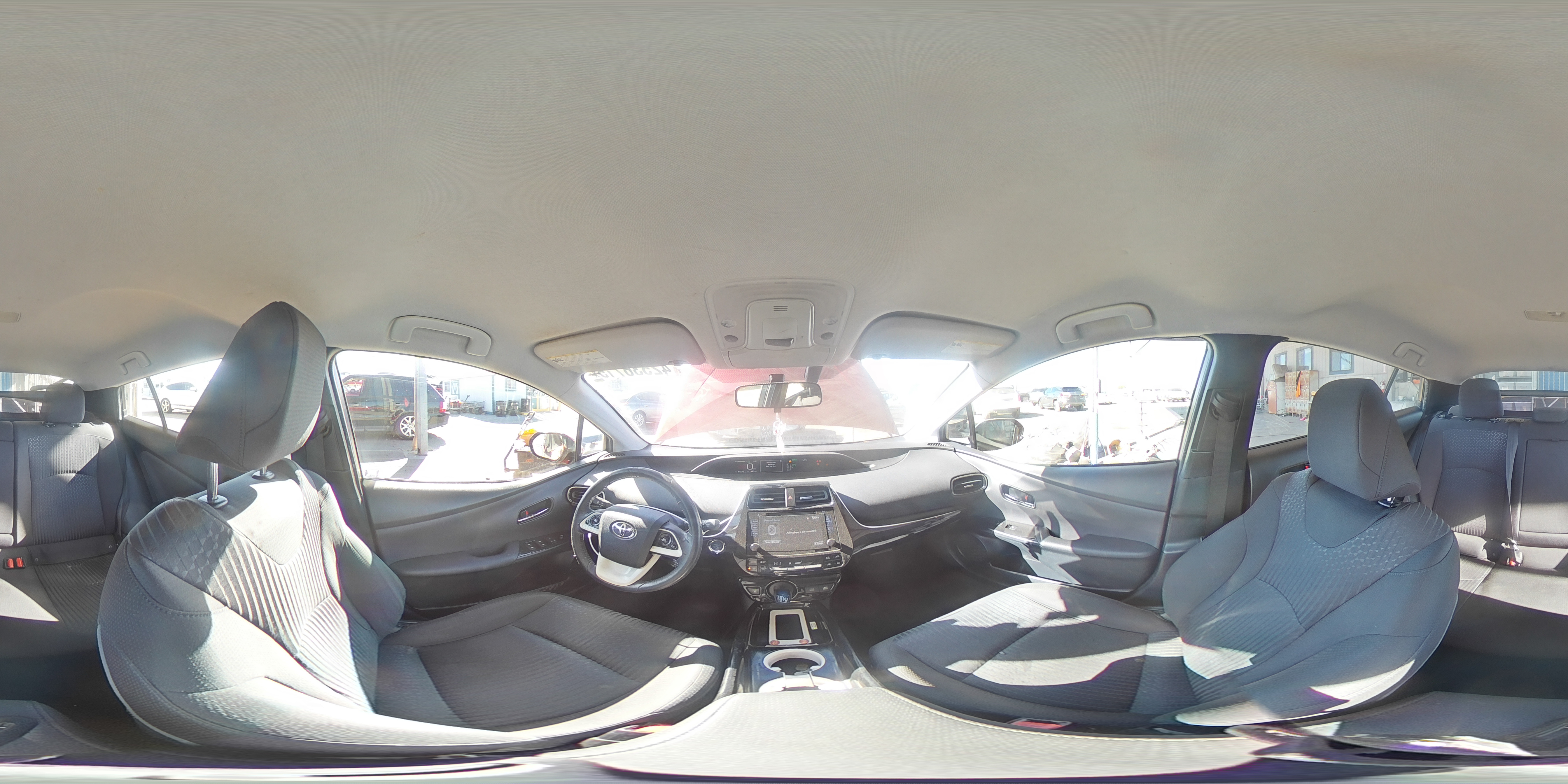 2016 Toyota Prius - Image 14
