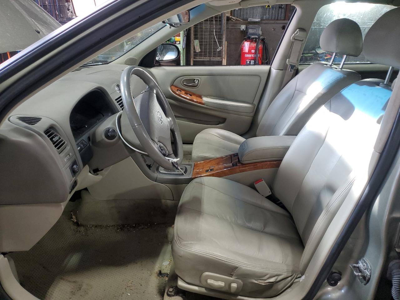 2002 Infiniti I - Image 7