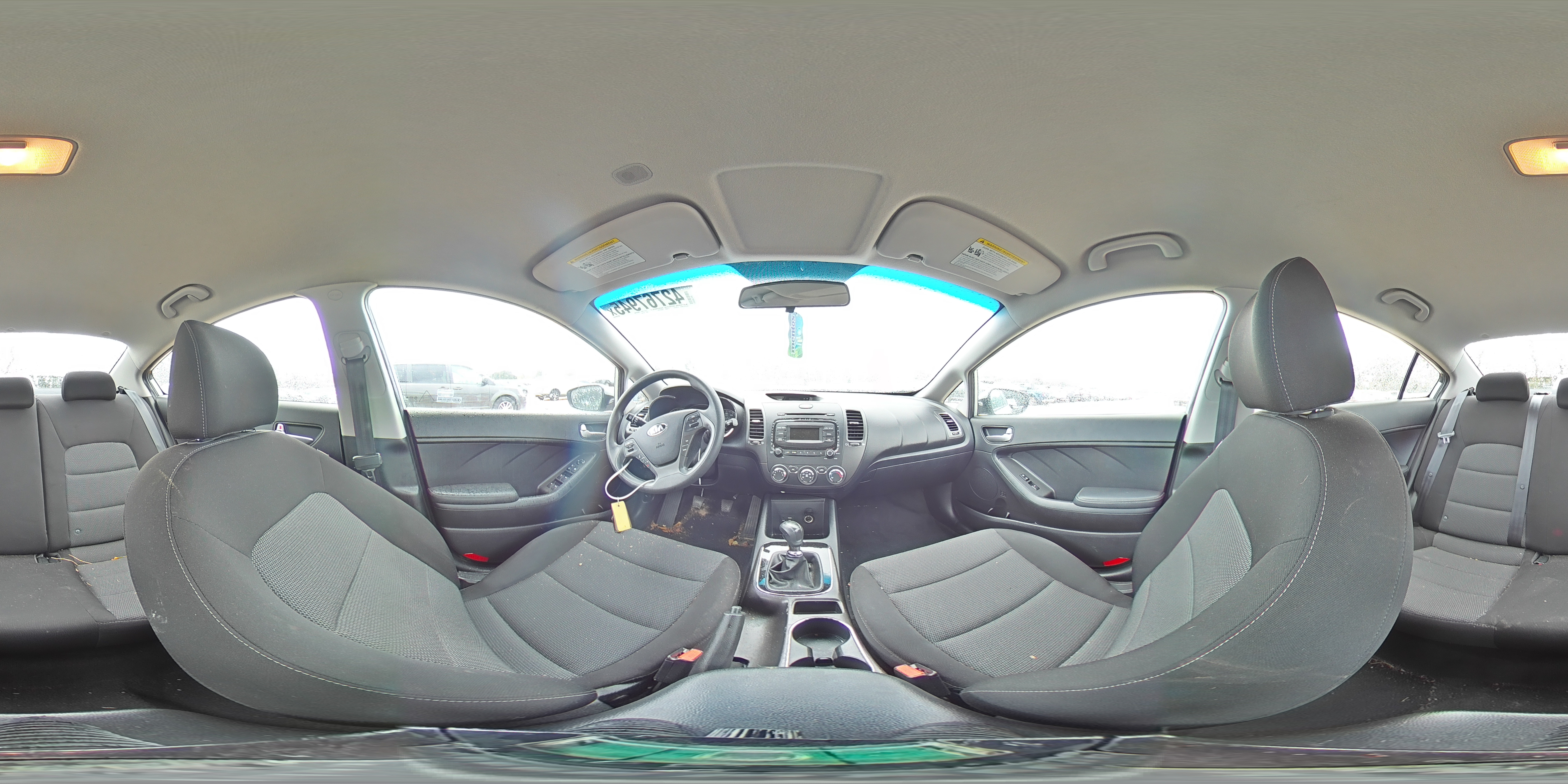 2017 Kia Forte - Image 13