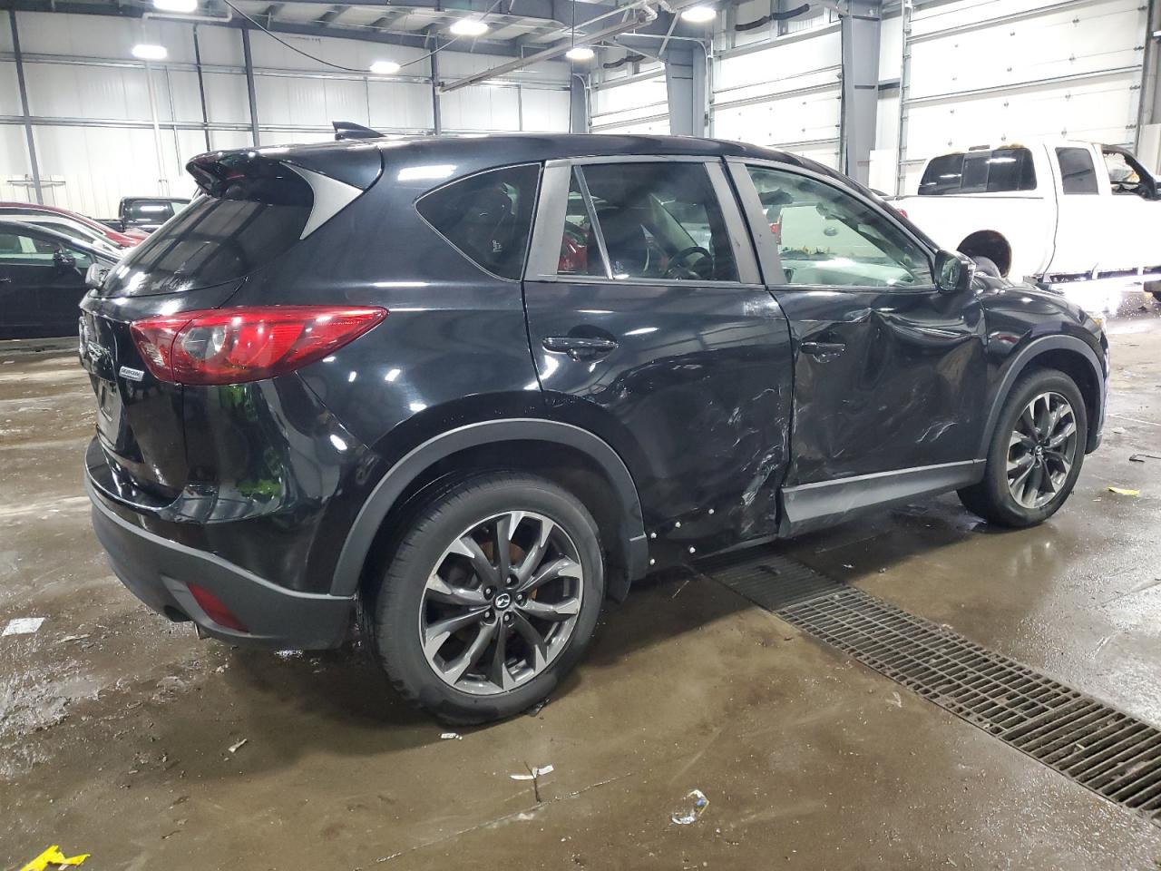2016 Mazda CX-5 - Image 3