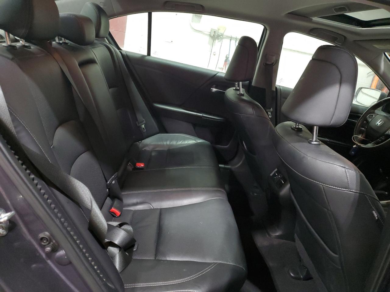 2015 Honda Accord - Image 10