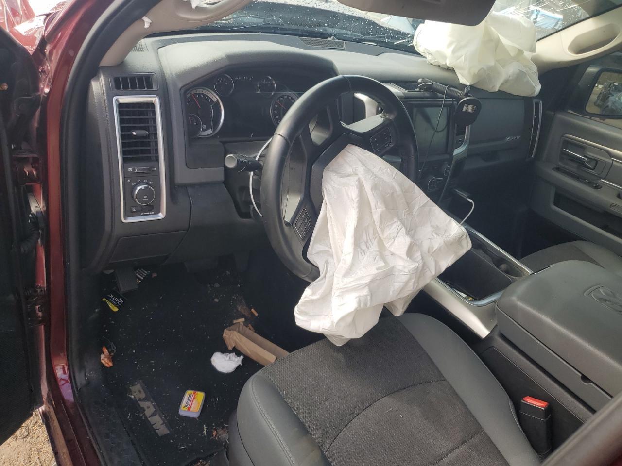 2017 RAM 1500 - Image 8