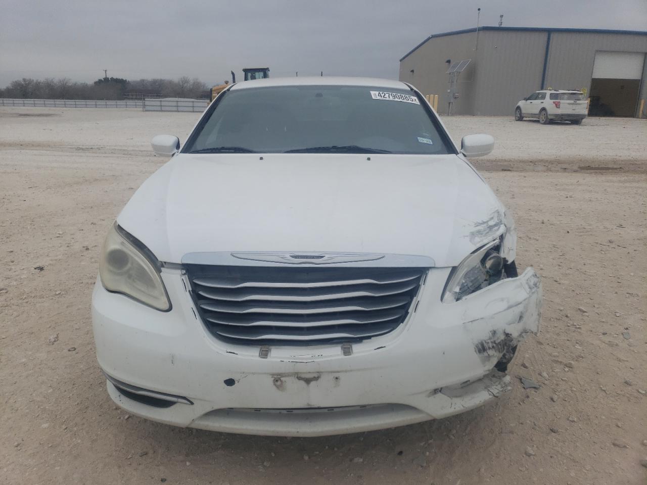 2013 Chrysler 200 - Image 5