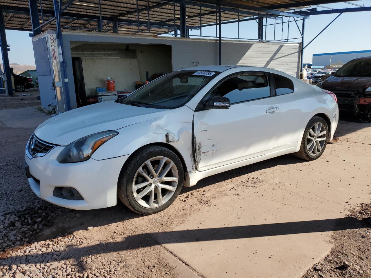 2010 Nissan Altima - Image 1