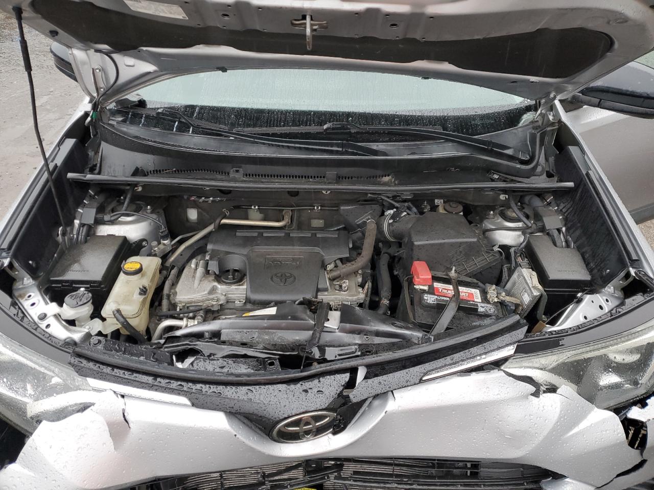 2017 Toyota RAV 4 - Image 12