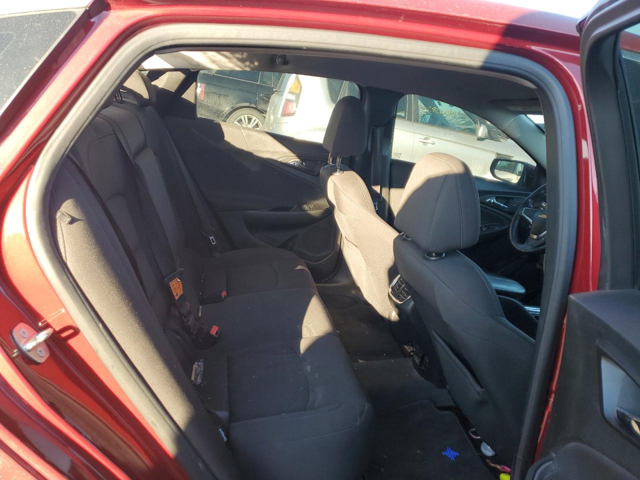 2018 Chevrolet Malibu - Image 10