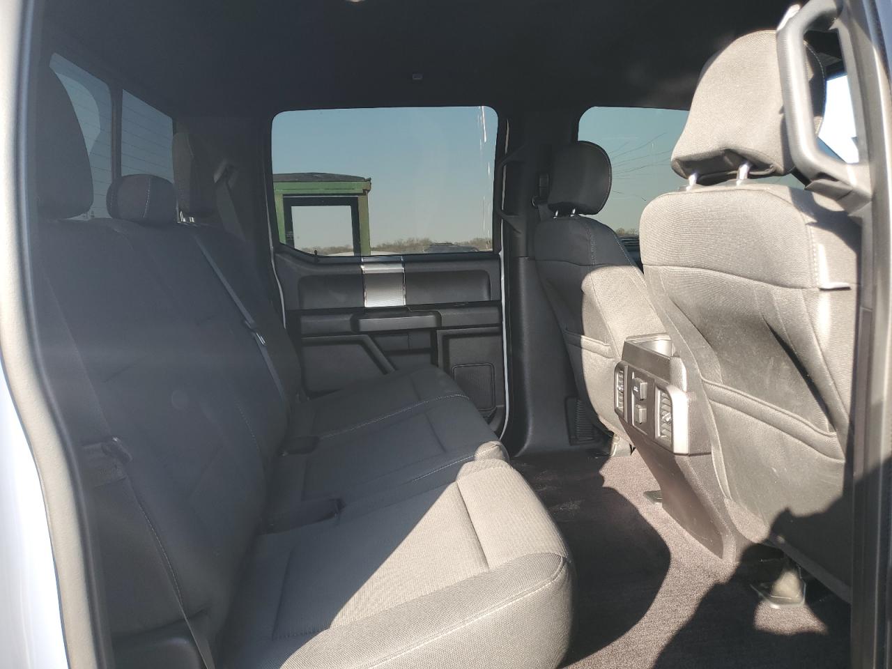 2016 Ford F-150 - Image 11