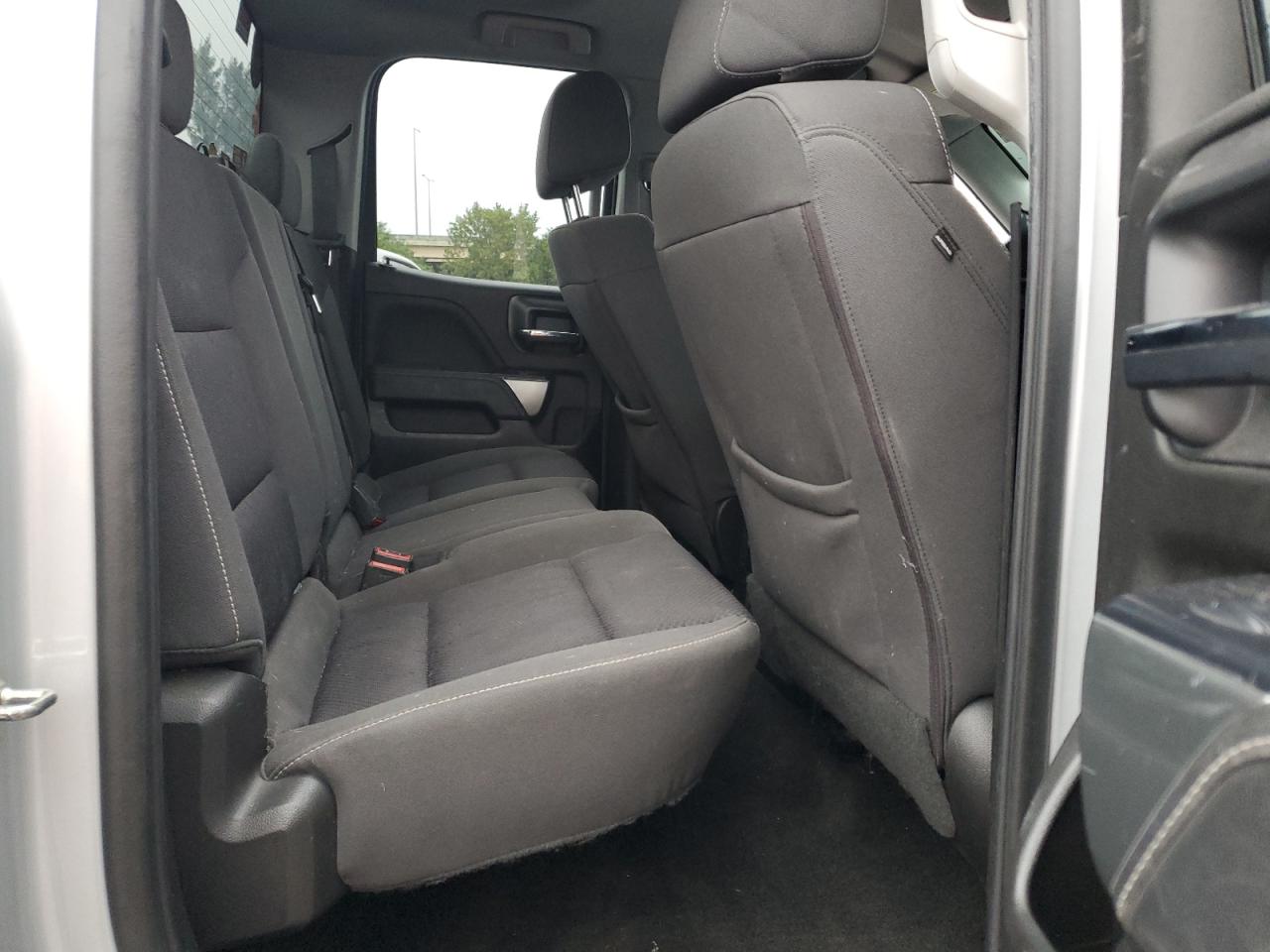 2018 Chevrolet Silverado - Image 10