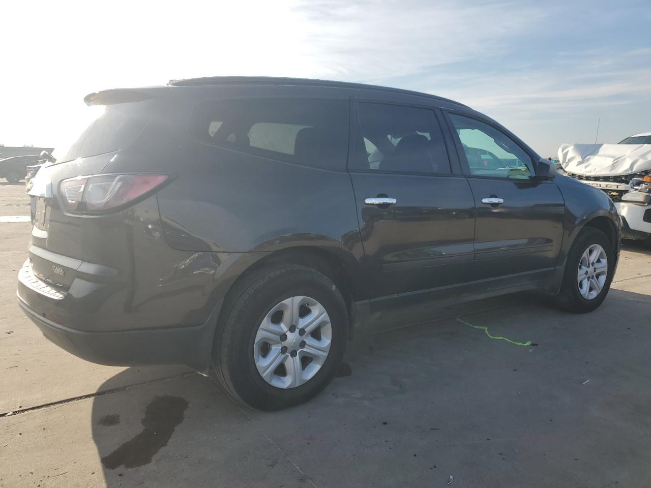 2017 Chevrolet Traverse - Image 3