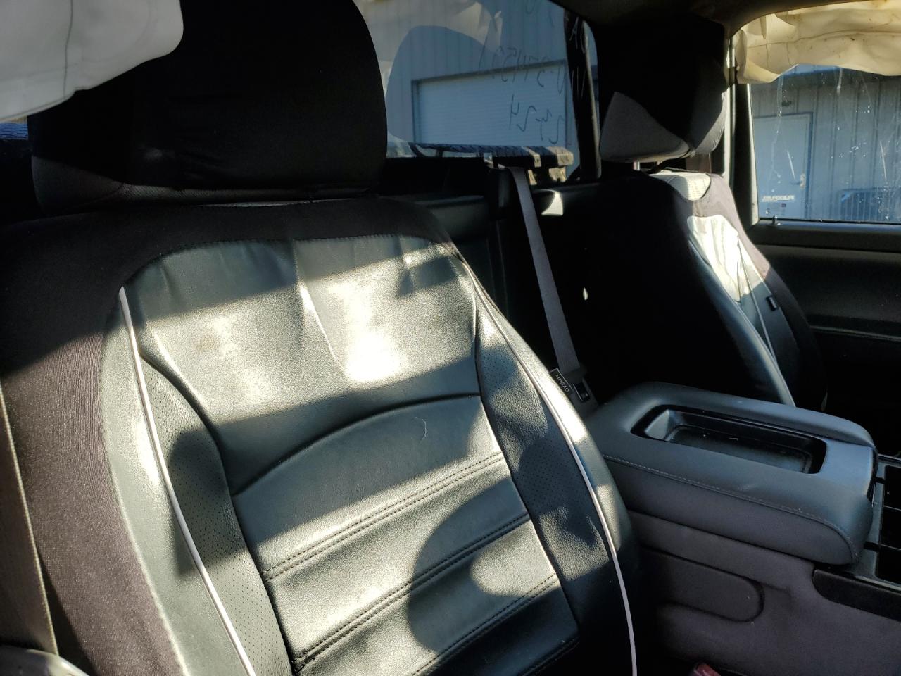 2014 Chevrolet Silverado - Image 10