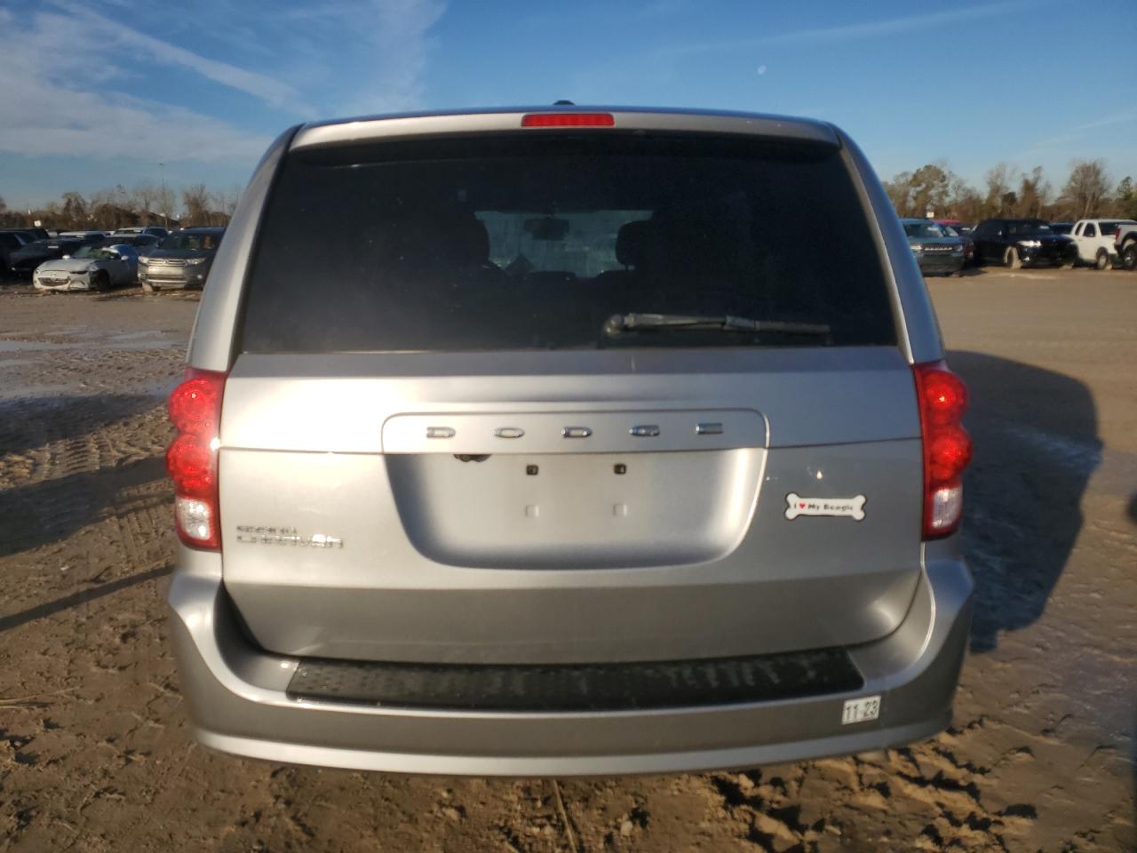 2016 Dodge Caravan - Image 6