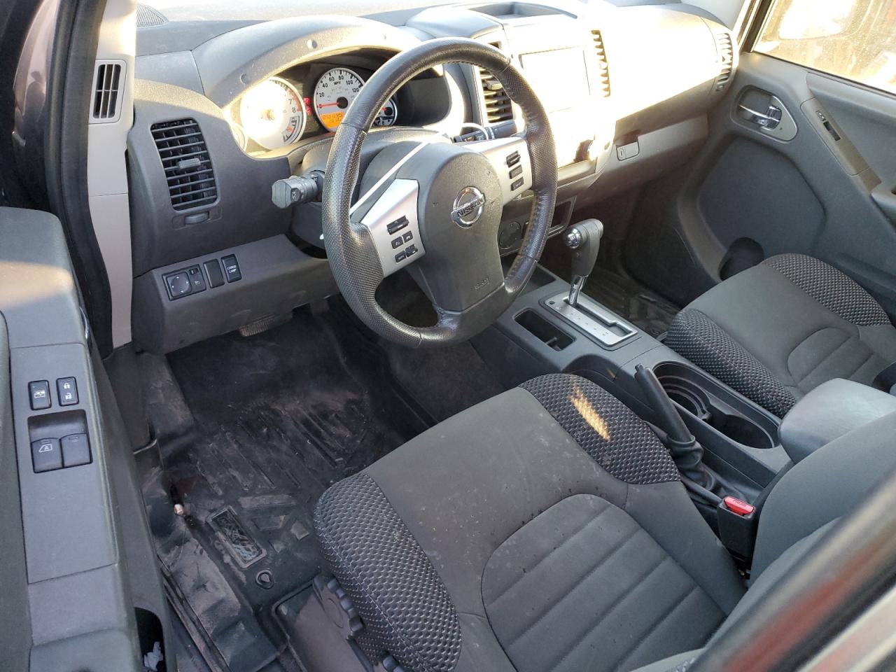 2017 Nissan Navara (Frontier) - Image 8