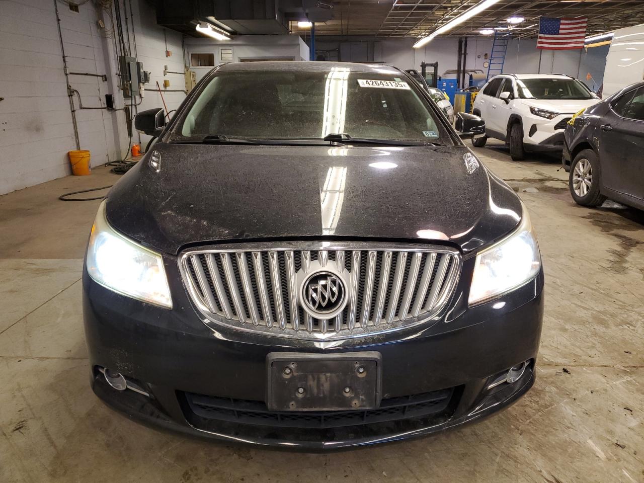 2011 Buick LaCrosse - Image 5