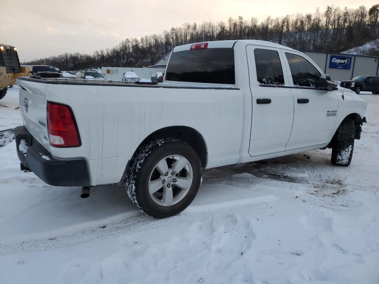 2016 RAM 1500 - Image 3