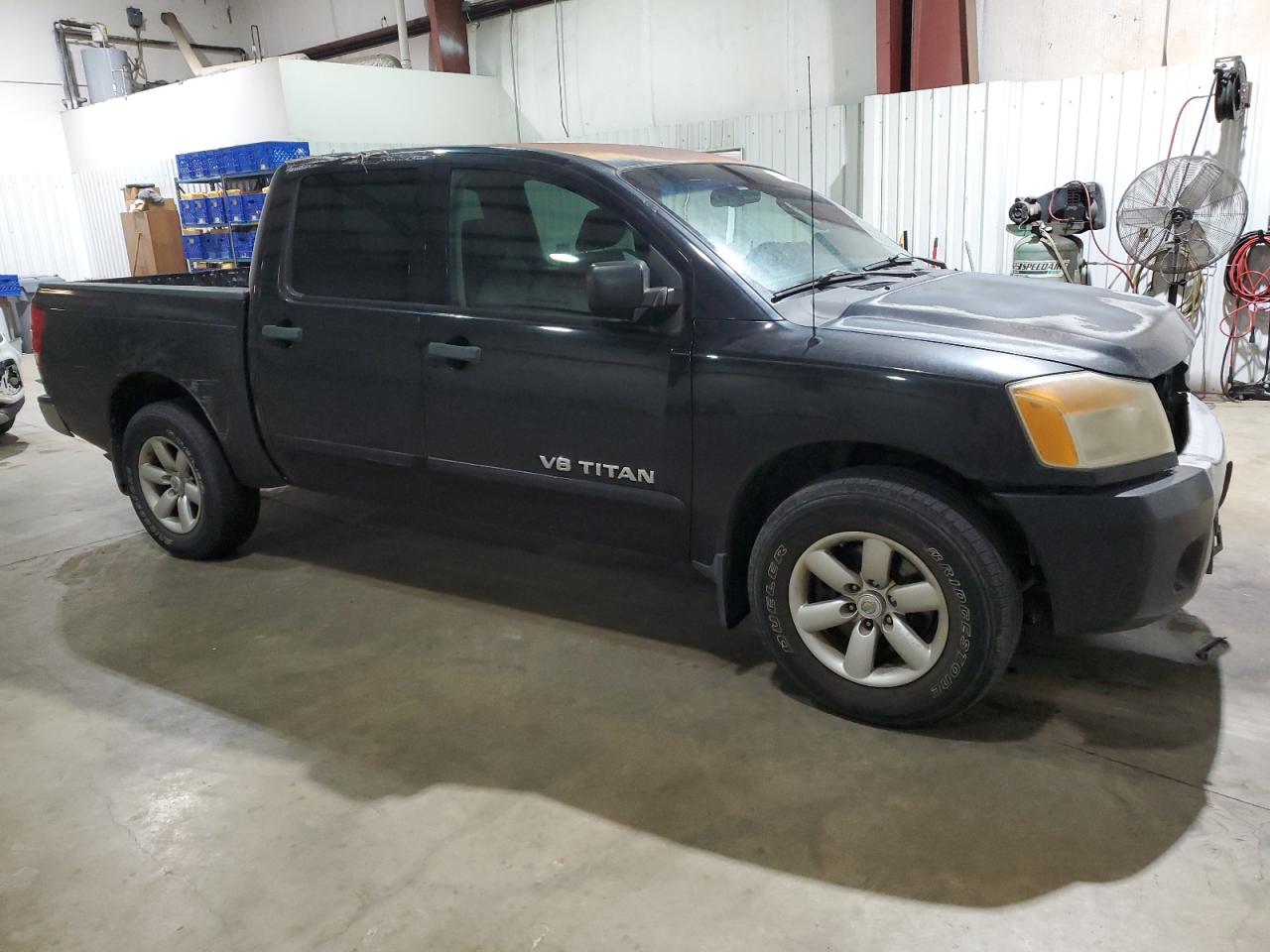 2010 Nissan Titan - Image 4